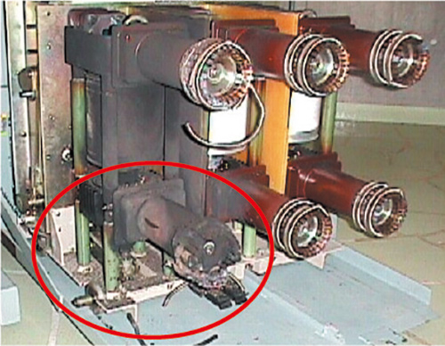 潤滑油劣化による遮断器一次断路部（PDS）の過熱焼損例