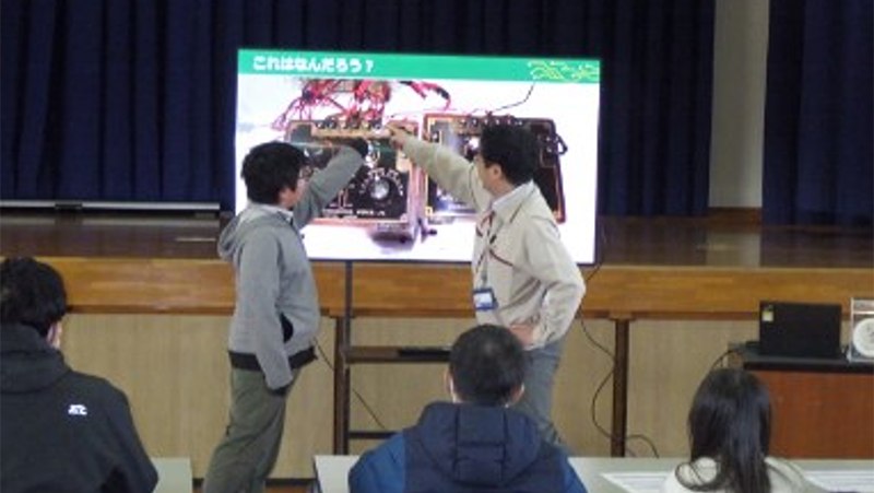 国内半導体製造拠点主催「半導体出前授業」の実施