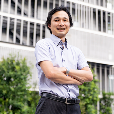 内田昭大