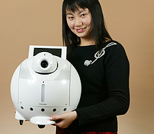 ＲＯＢＯＤＥＸ２００３展示品　パーソナルロボット「ApriAlpha（アプリアルファ）」