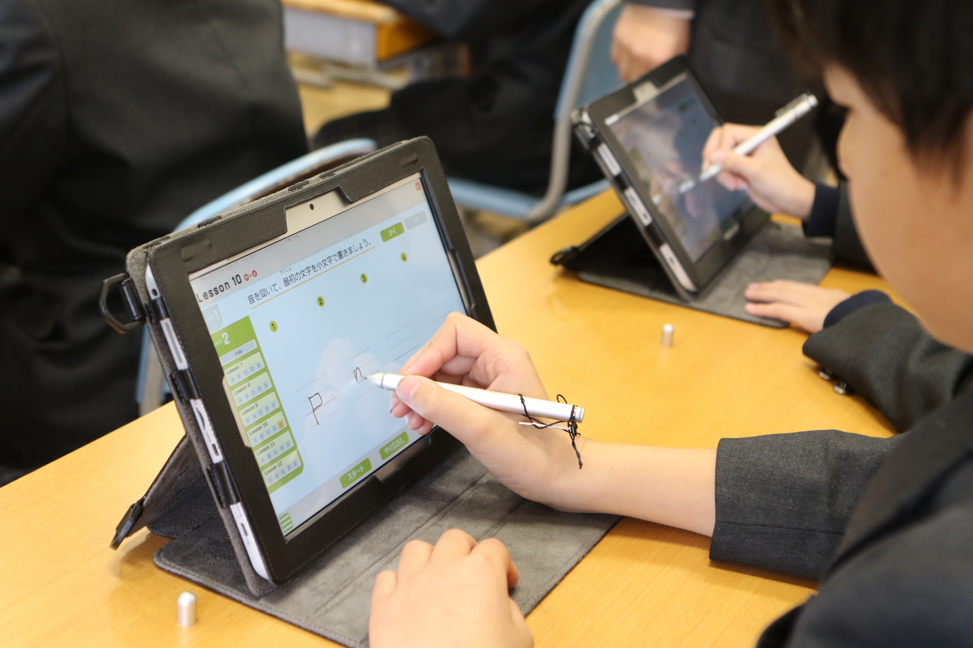 ニュースリリース 2016 02 17 大阪教育大学附属池田小学校における産学共同実証事業 ニュース トピックス 東芝