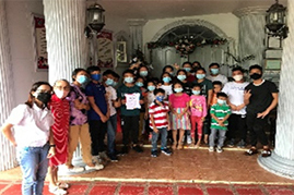 Donated food and other Christmas gifts to children at a facility run by Children’s Joy Foundation (Toshiba Information Equipment (Philippines), Inc.)