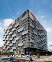 Lazona Kawasaki Toshiba Building photo
