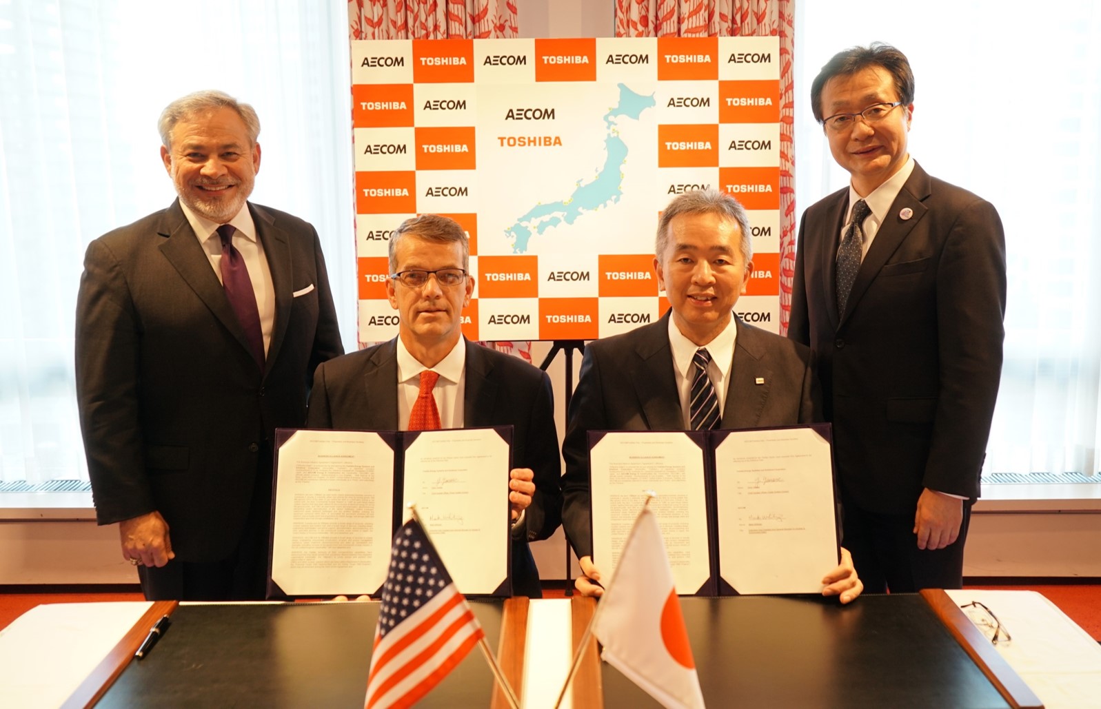 From left to right, Dan Brouillette, Deputy Secretary of Energy of U.S. Department of Energy, Mark Whitney, Executive Vice President and General Manager of AECOM, Goro Yanase, Chief Nuclear Officer of Toshiba ESS, Taizo Takahashi, Commissione of Agency for Natural Resources and Energy