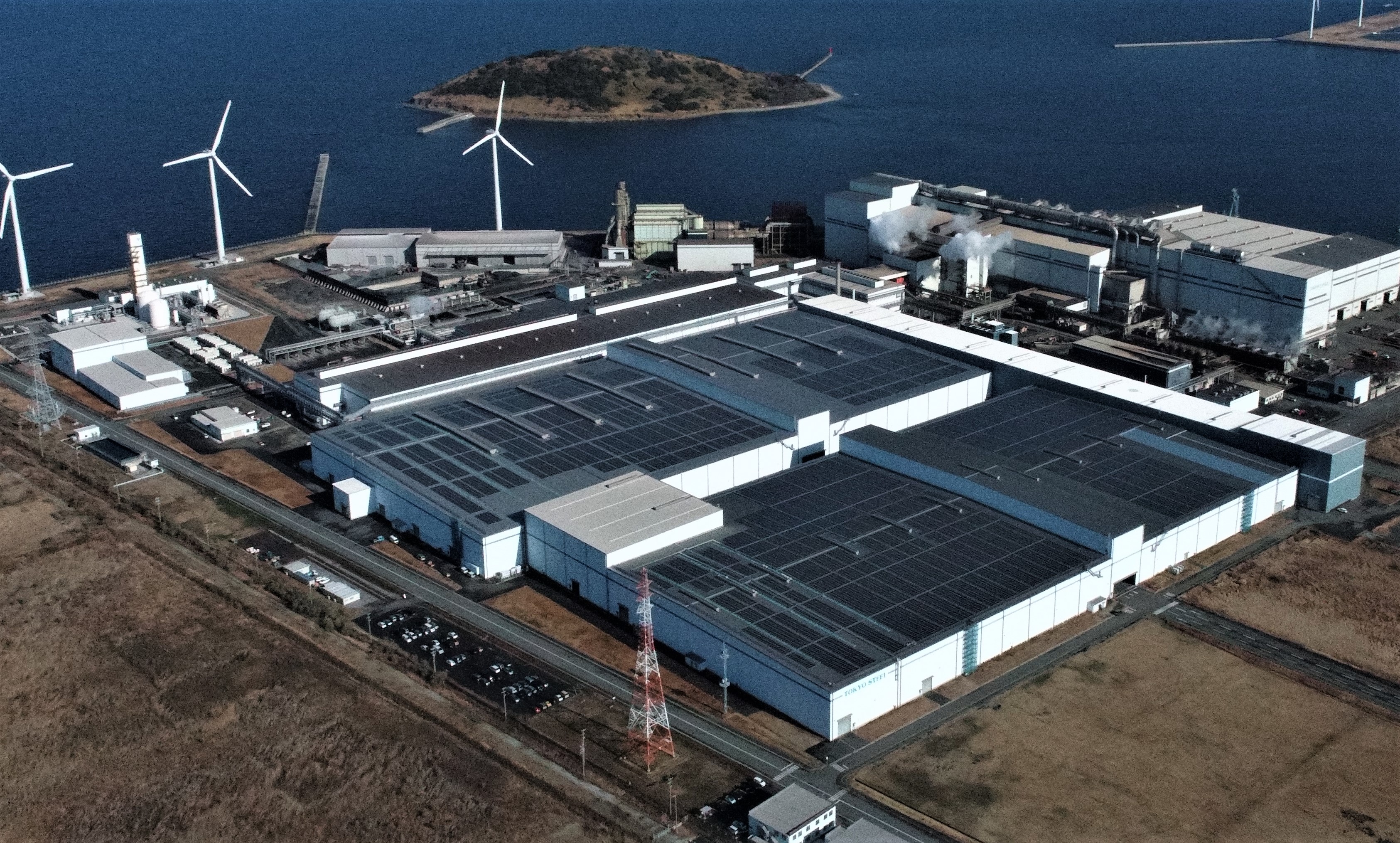 東京製鐵株式会社田原工場自家消費型太陽光発電所写真