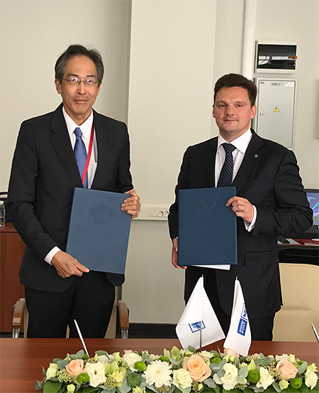 Russian Post Podguzov CEO signed with Takatsuji Director Image2
