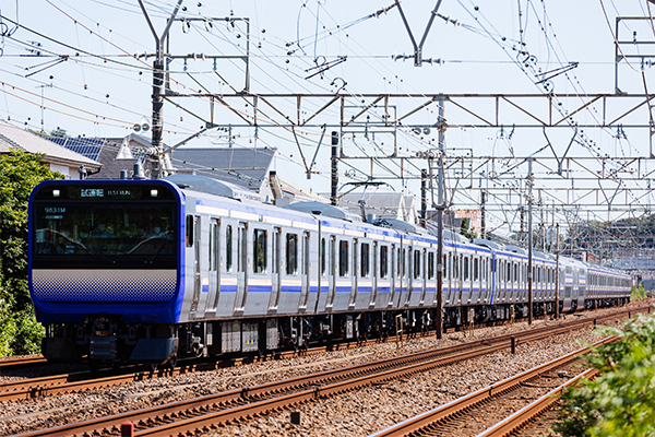 E235系横須賀・総武快速線 車両外観