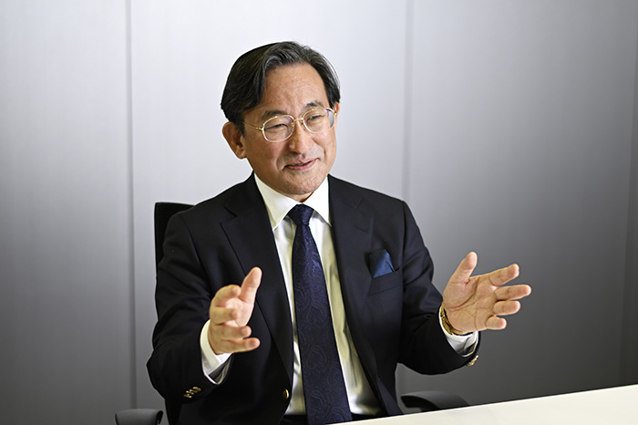 株式会社野村総合研究所 シニアチーフストラテジスト 未来創発センター 兼 産業ナレッジマネジメント室