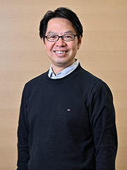 小林良岳