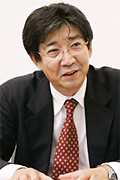 情報企画部課長 川中 哲哉 氏