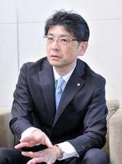 代表取締役社長 岡部 正則 氏
