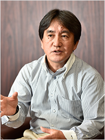 情報システム部 マネジャー 長尾 建 氏