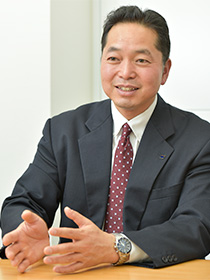 IT部門 マネジャー 齋藤 宏樹 氏