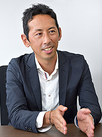 SOMPOホールディングス 経営企画部 課長 佐藤 伸剛 氏