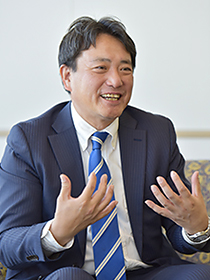 個人営業部 部長 片岡 達也 氏