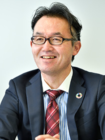 生産企画本部 生産企画部 課長 望月 剛 氏