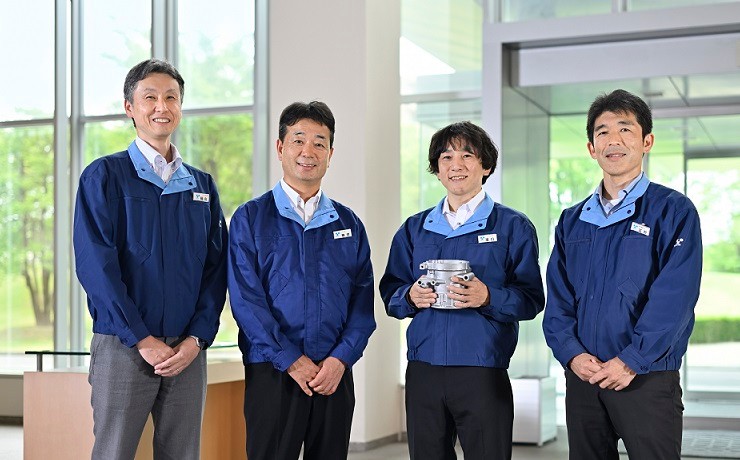左から稲山 慎一氏、幾世 隆氏、濵口 富平氏、冨野 和則氏