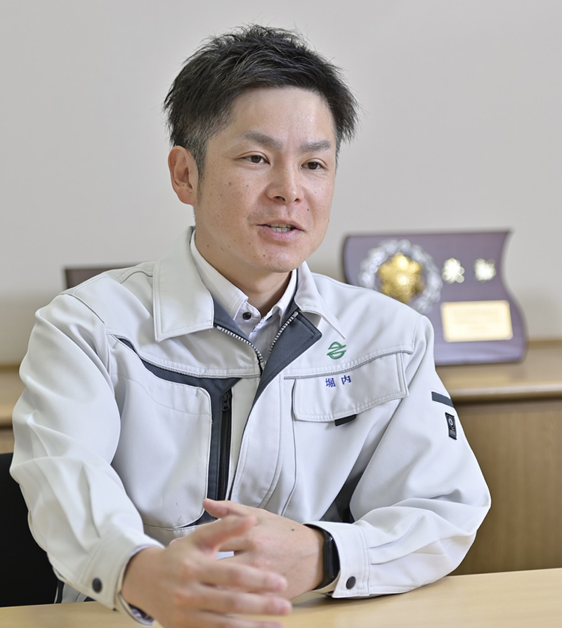 製造本部 三次工場 工場長 梶矢 哲博氏