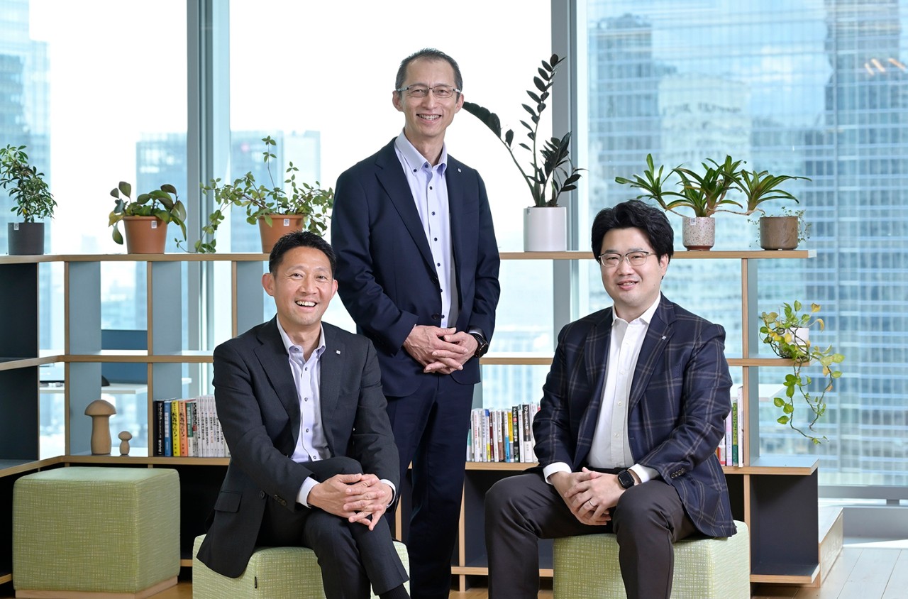 左から、野口洋平氏、瀬戸康平氏、日野彰彦氏