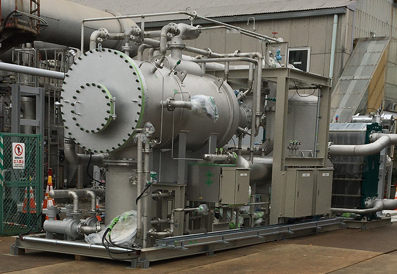 100kW級バイナリー発電実証試験機（当社京浜事業所内）