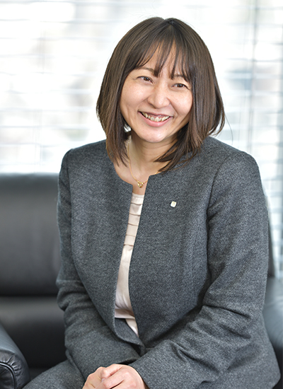 鈴木秀実氏