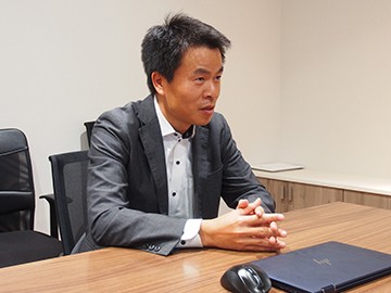 日本BSL株式会社 代表取締役 劉愛平様