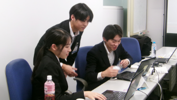 契約書検討　イメージ