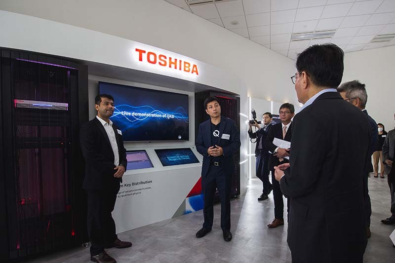 Toshiba QKD demonstration at QNEX tour for invited guests