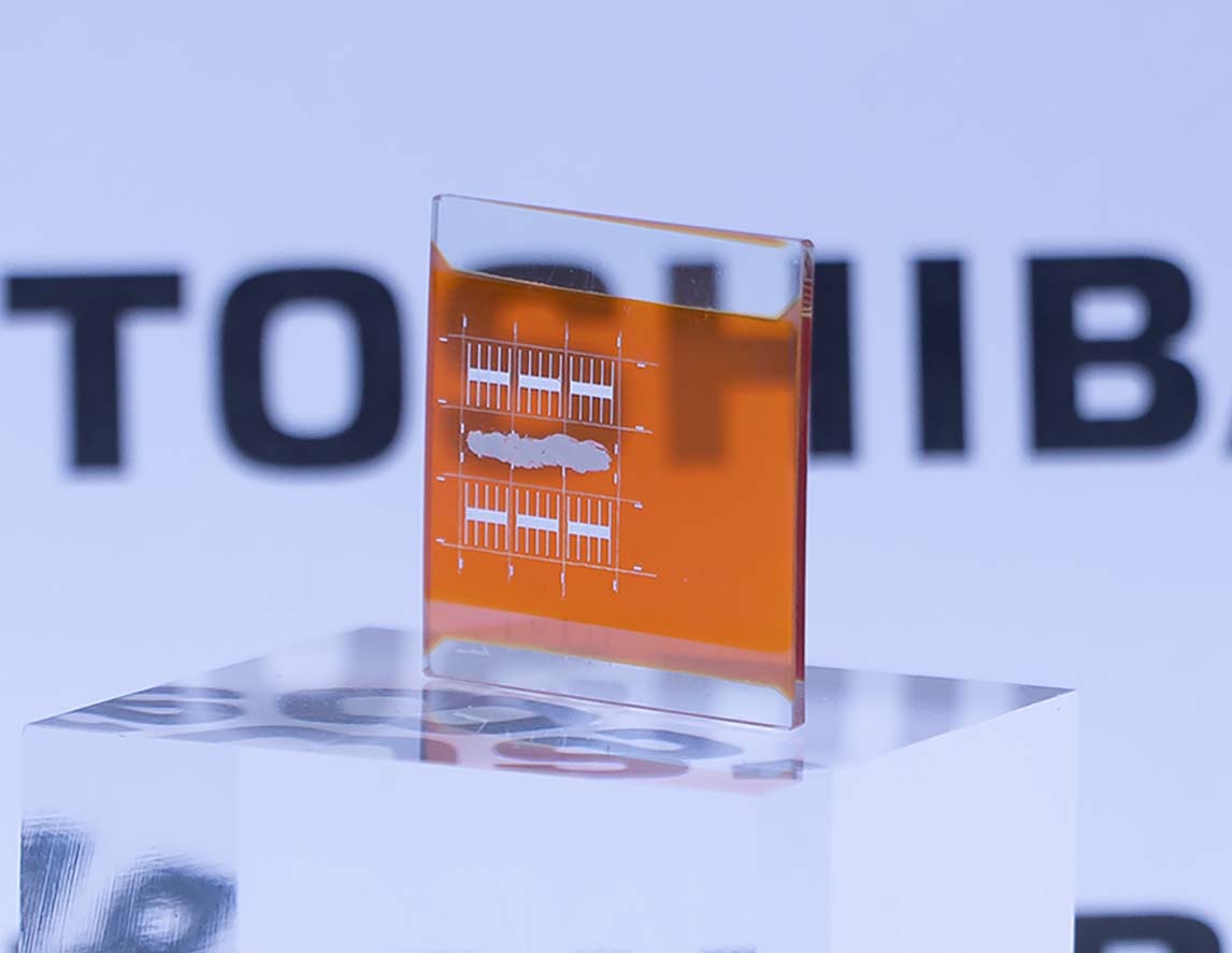 A tandem solar cell 