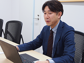 Senko Corporation Co., Ltd. General Sales Department, headquarter section manager, Kazuya Maeda
