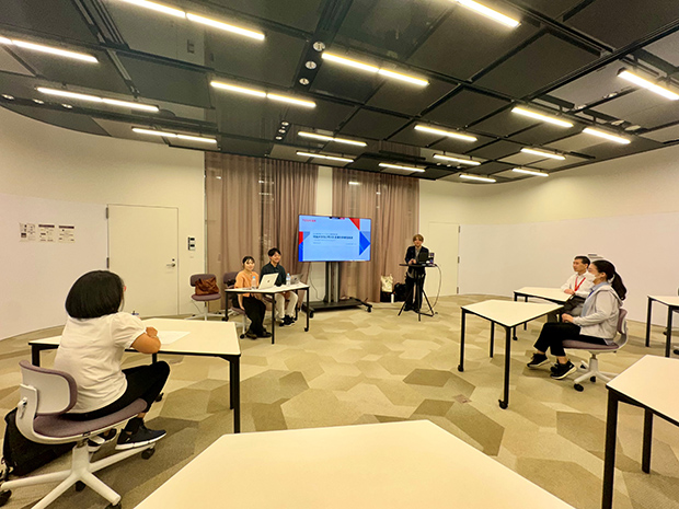 At the venue of the collaborative seminar with Keio University students image